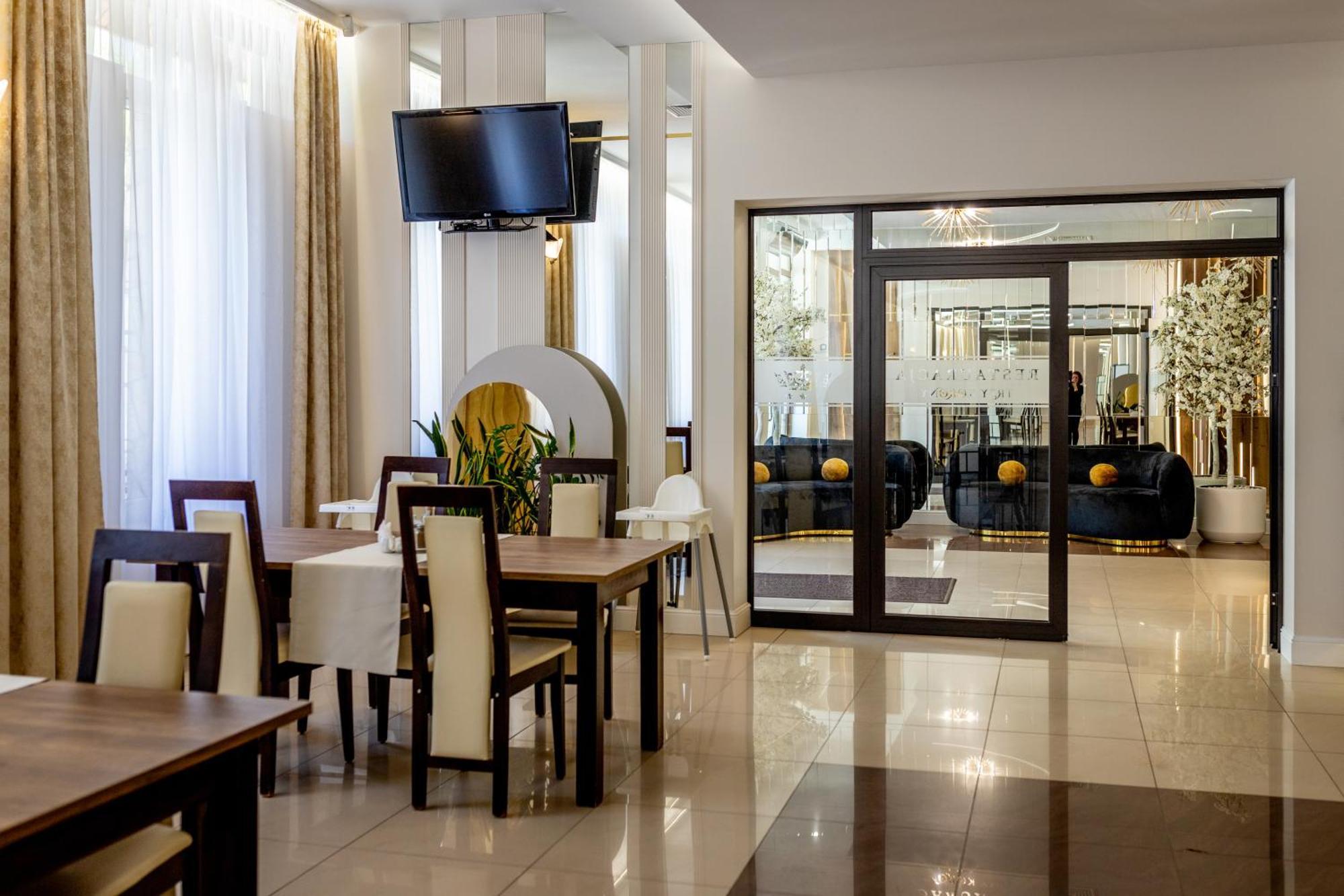 Hotel Trzy Korony Głogów Małopolski Exteriér fotografie