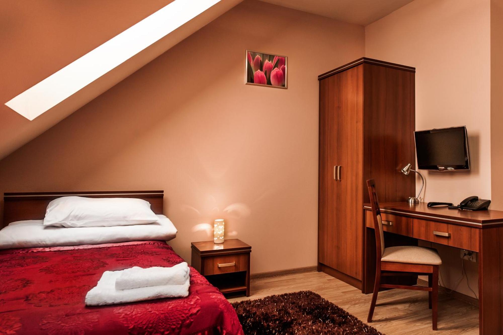 Hotel Trzy Korony Głogów Małopolski Exteriér fotografie
